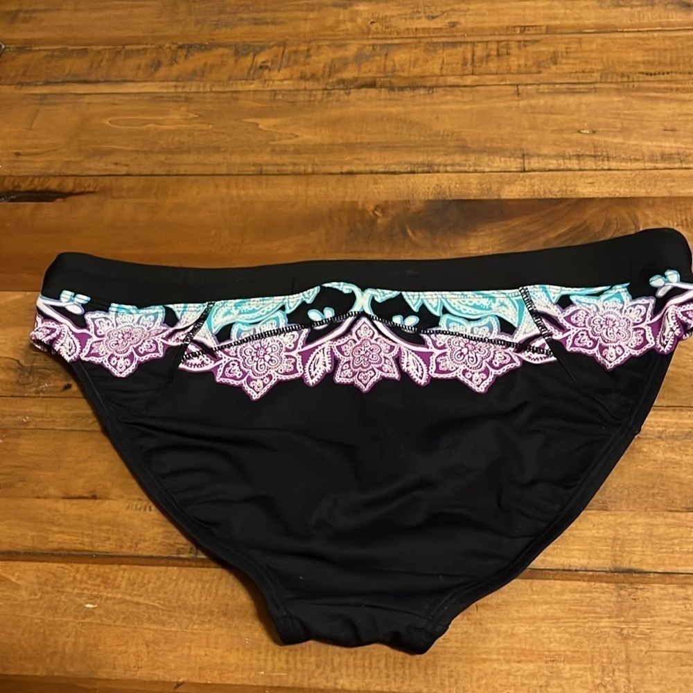 Athleta Hilo Band Bottom HILB
Bikini Bottoms NWT Size L - Picture 2 of 6